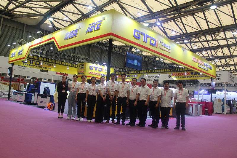 南宫NG·28(中国)相信品牌力量数控带您直击2020上海广告展展会现场